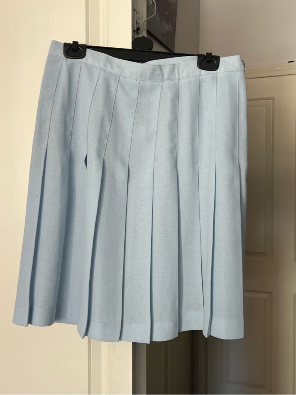 Laura Scott Pleated Mini Skirt in Light Blue. Size 12 but it fits like a 6-8
